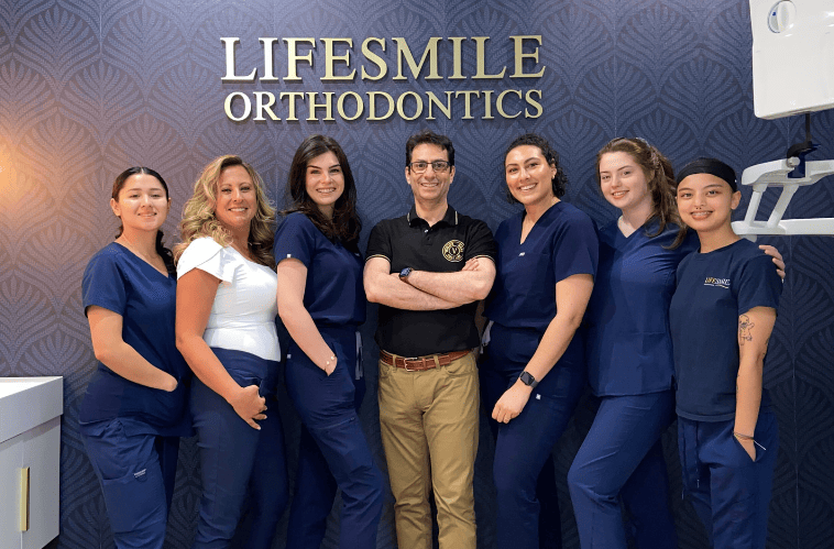 LifeSmile Dr. Mawaldi & Melissa